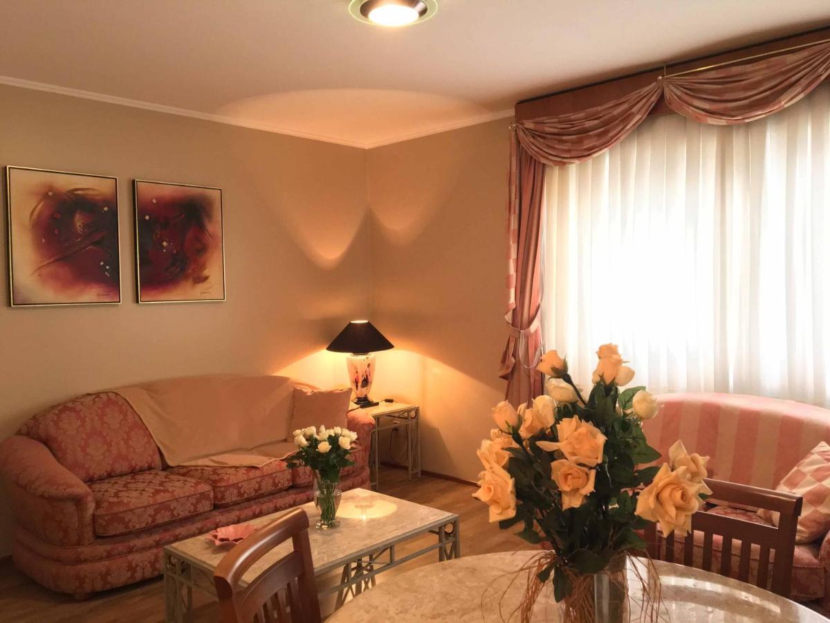 Cosmos Hotel 3*