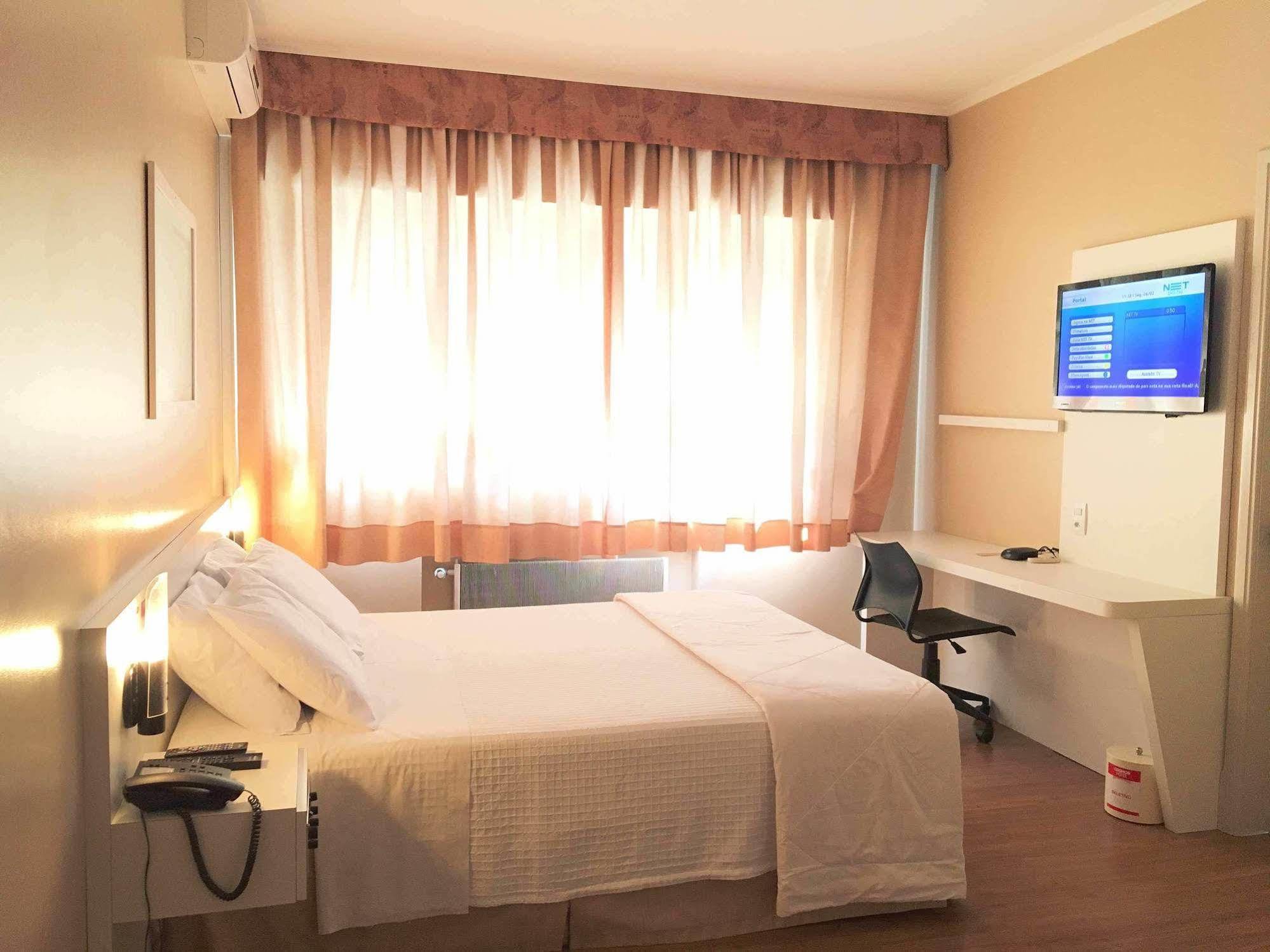Cosmos Hotel 3*